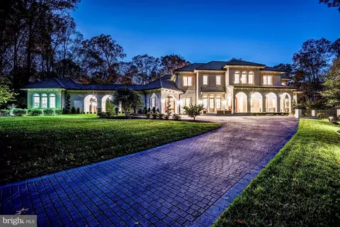 906 Turkey Run Rd, Mclean, VA 22101 photo 49