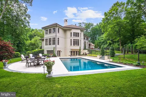 906 Turkey Run Rd, Mclean, VA 22101 photo 44