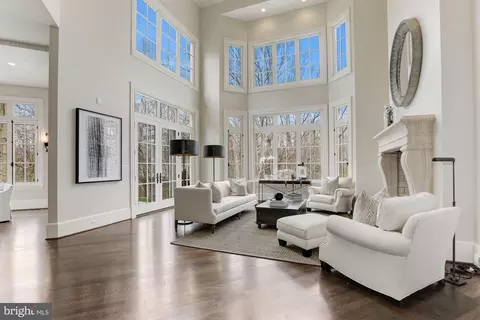 906 Turkey Run Rd, Mclean, VA 22101 photo 14