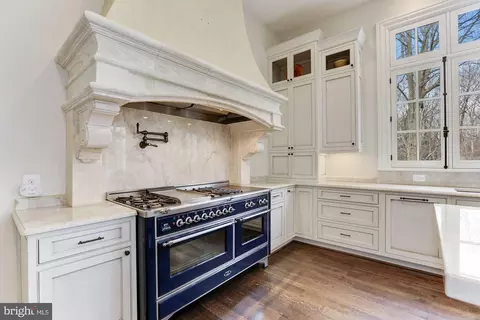 906 Turkey Run Rd, Mclean, VA 22101 photo 18