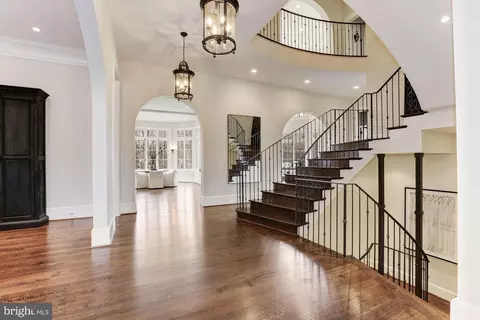 906 Turkey Run Rd, Mclean, VA 22101 photo 7