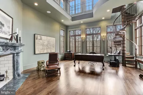 906 Turkey Run Rd, Mclean, VA 22101 photo 10