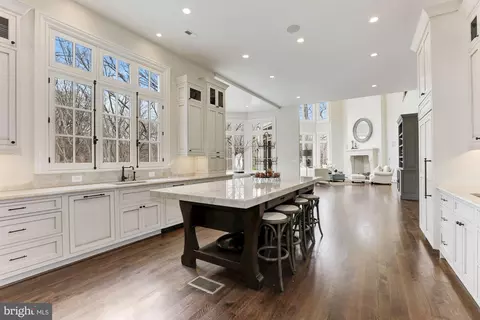 906 Turkey Run Rd, Mclean, VA 22101 photo 19