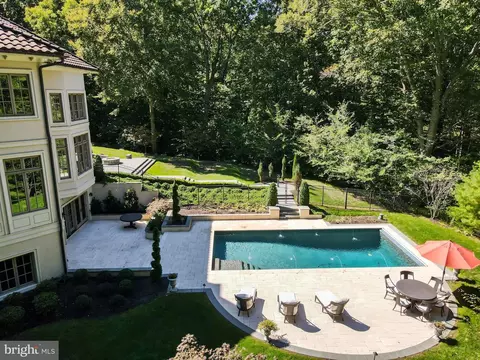 906 Turkey Run Rd, Mclean, VA 22101 photo 52