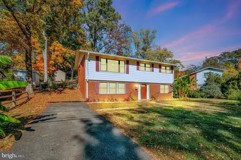 6314 Bren Mar Dr, Alexandria, VA 22312