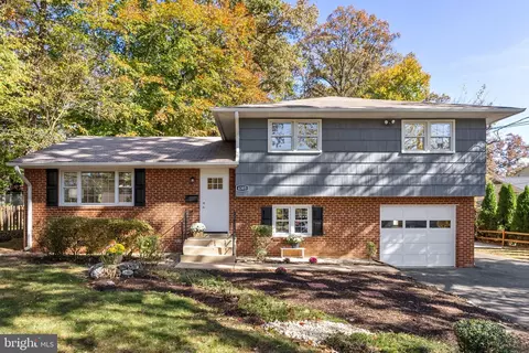 4305 Duncan Dr, Annandale, VA 22003