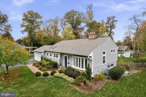 9308 Allwood Dr, Alexandria, VA 22309