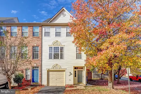 6360 James Harris Way, Centreville, VA 20121