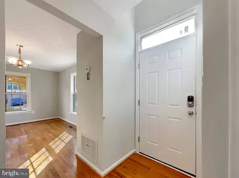 7294 Olde Lantern Way, Springfield, VA 22152 photo 7
