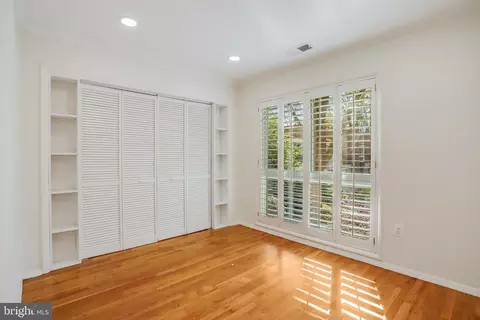 11531 Links Dr, Reston, VA 20190 photo 25