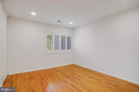11531 Links Dr, Reston, VA 20190 photo 27