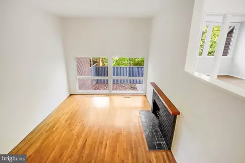 11531 Links Dr, Reston, VA 20190 photo 18