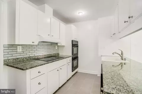 11531 Links Dr, Reston, VA 20190 photo 9