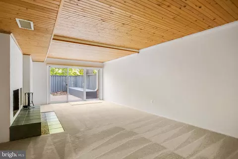 11531 Links Dr, Reston, VA 20190 photo 29