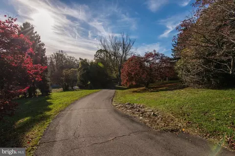 856 Dolley Madison Blvd, Mclean, VA 22101