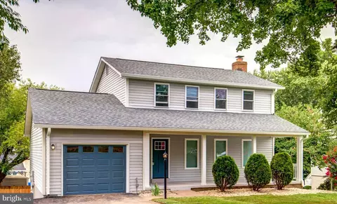 13818 Poplar Tree Rd, Chantilly, VA 20151