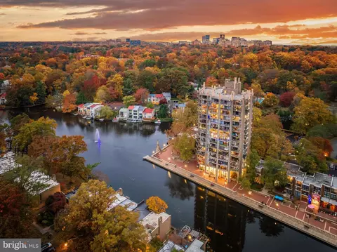 11400 Washington Plz W #1301, Reston, VA 20190
