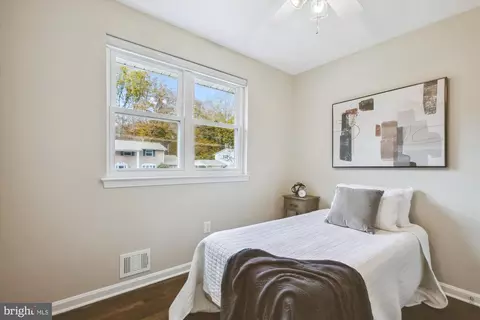 6905 Loudoun Ln, Springfield, VA 22152 photo 20