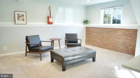 8298 Deep Valley Ct, Springfield, VA 22153 photo 16