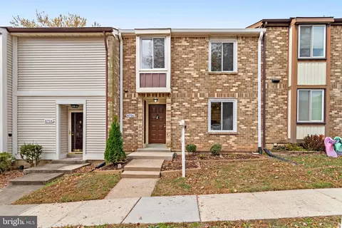 8756 Ridge Holw, West Springfield, VA 22152