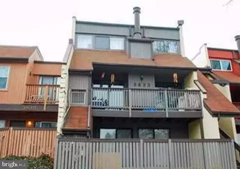3833 El Camino Pl #20, Alexandria, VA 22309