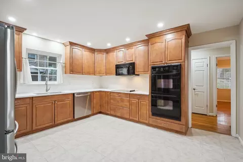 12142 Stirrup Rd, Reston, VA 20191 photo 12