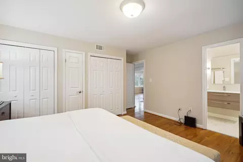 12142 Stirrup Rd, Reston, VA 20191 photo 16