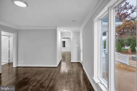7805 Hooes Rd, Springfield, VA 22152 photo 23