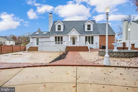7805 Hooes Rd, Springfield, VA 22152 photo 5
