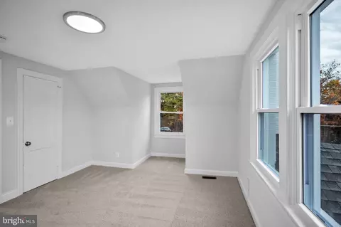 7805 Hooes Rd, Springfield, VA 22152 photo 30