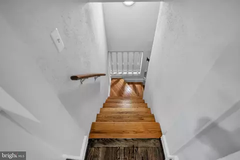 7805 Hooes Rd, Springfield, VA 22152 photo 31
