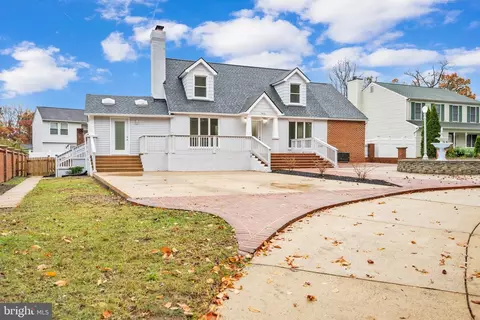 7805 Hooes Rd, Springfield, VA 22152 photo 6