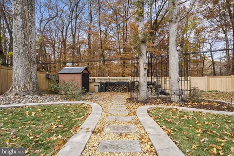 7629 Mendota Pl, Springfield, VA 22150 photo 36