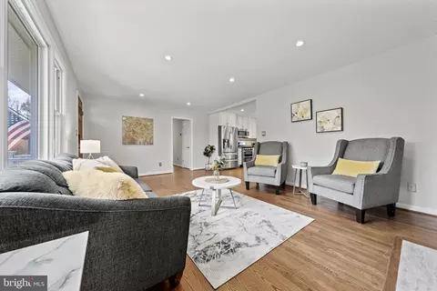7629 Mendota Pl, Springfield, VA 22150 photo 5