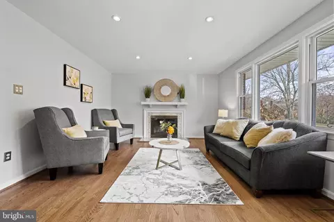 7629 Mendota Pl, Springfield, VA 22150 photo 6