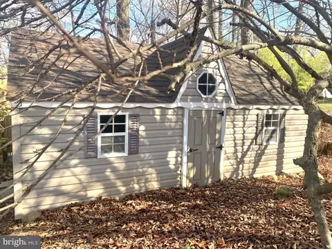 6723 Deland Dr, Springfield, VA 22152 photo 11