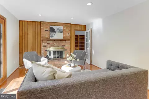 8103 Viola St, Springfield, VA 22152 photo 36