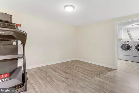 8103 Viola St, Springfield, VA 22152 photo 81