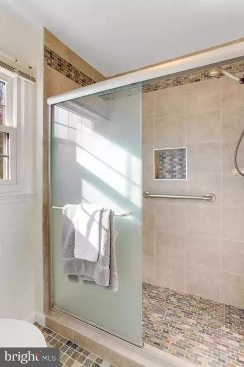 8103 Viola St, Springfield, VA 22152 photo 69