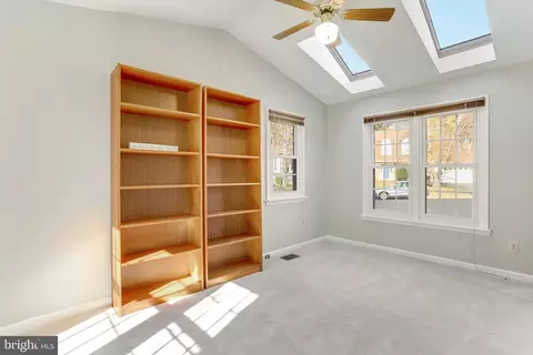 8103 Viola St, Springfield, VA 22152 photo 39