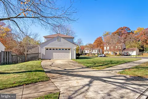8103 Viola St, Springfield, VA 22152 photo 4