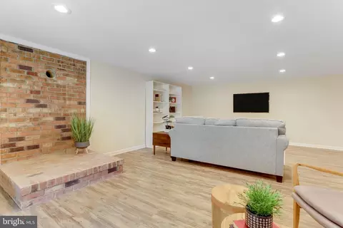 8103 Viola St, Springfield, VA 22152 photo 80