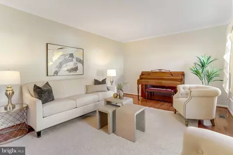 8103 Viola St, Springfield, VA 22152 photo 14
