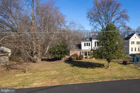 8342 Odricks Ln, Mclean, VA 22102 photo 10