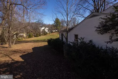 8342 Odricks Ln, Mclean, VA 22102 photo 18
