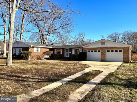 4101 Augustine St, Alexandria, VA 22309