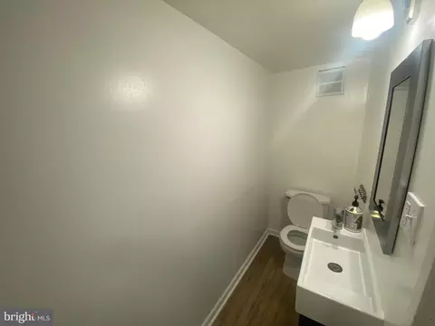 11506 Maple Ridge Rd, Reston, VA 20190 photo 13