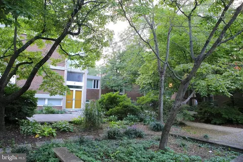 11506 Maple Ridge Rd, Reston, VA 20190 photo 4