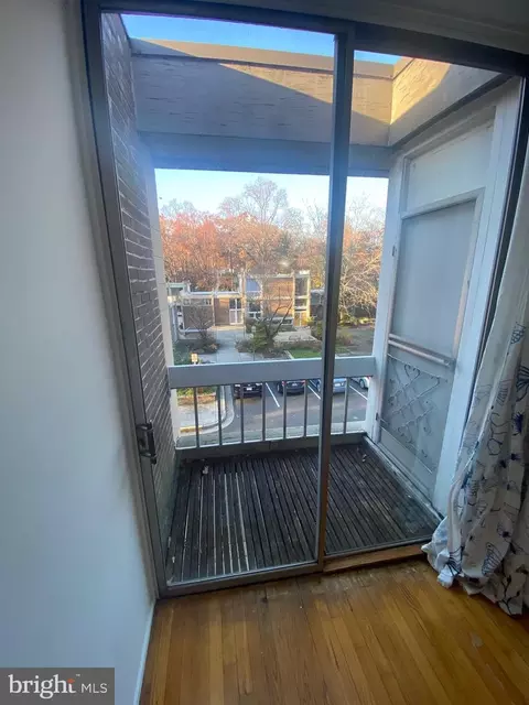 11506 Maple Ridge Rd, Reston, VA 20190 photo 31