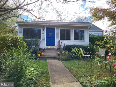 1902 Ware Rd, Falls Church, VA 22043